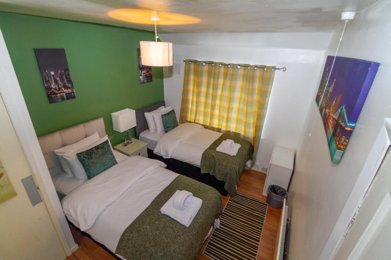 Allen Wednesbury Accommodation 외부 사진